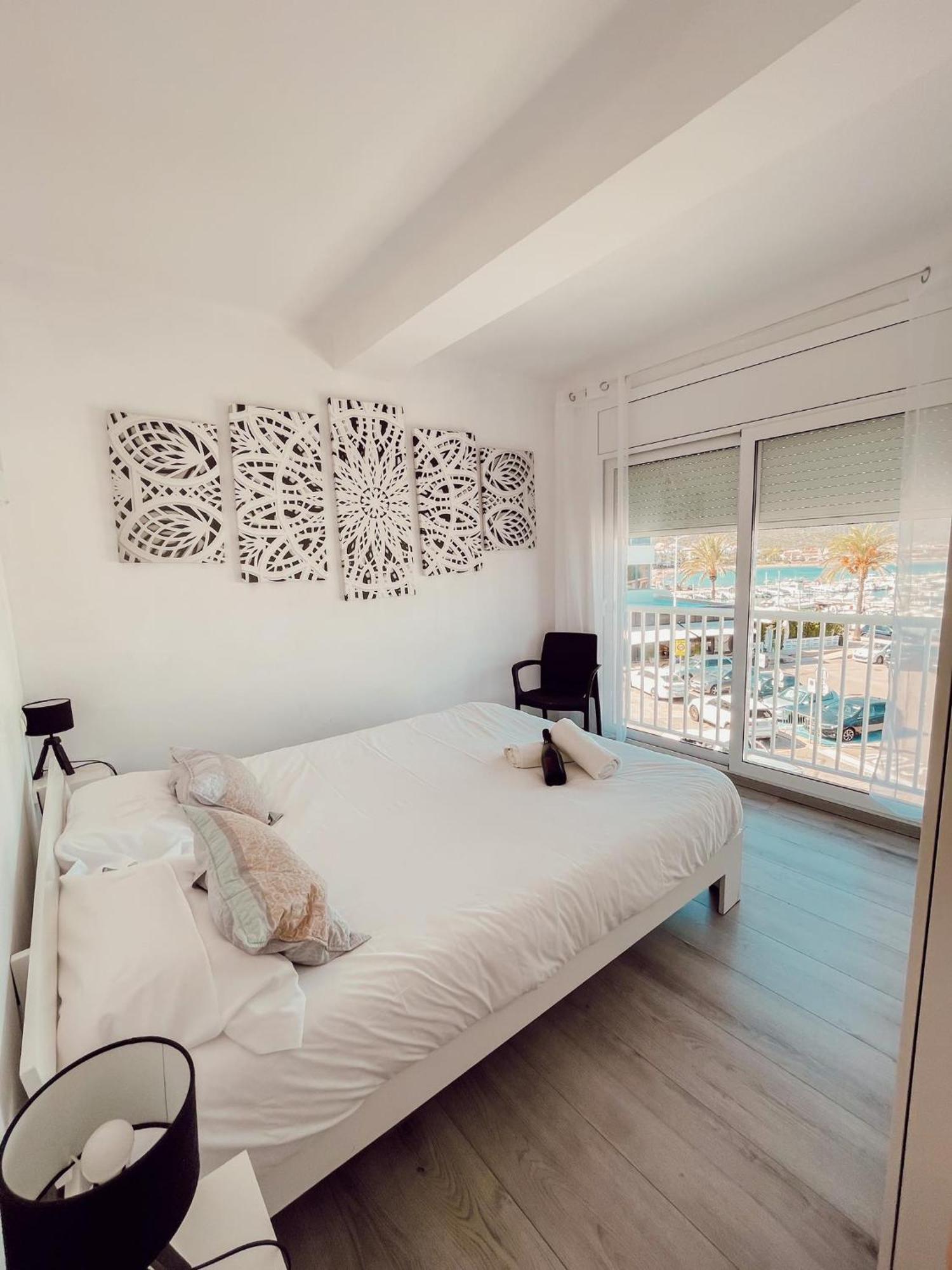 Port De Llanca , La Miranda Apartment Екстериор снимка
