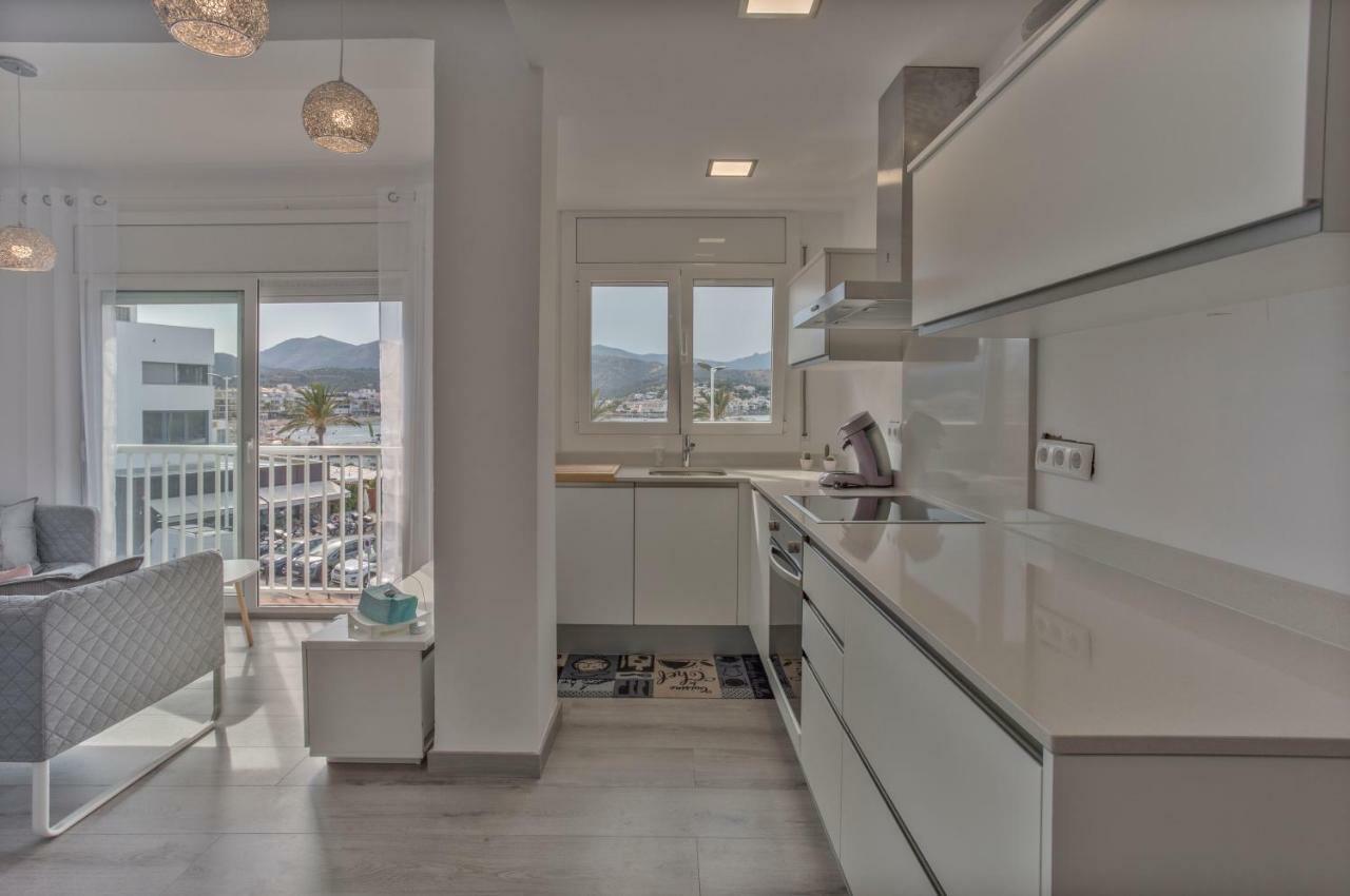 Port De Llanca , La Miranda Apartment Екстериор снимка