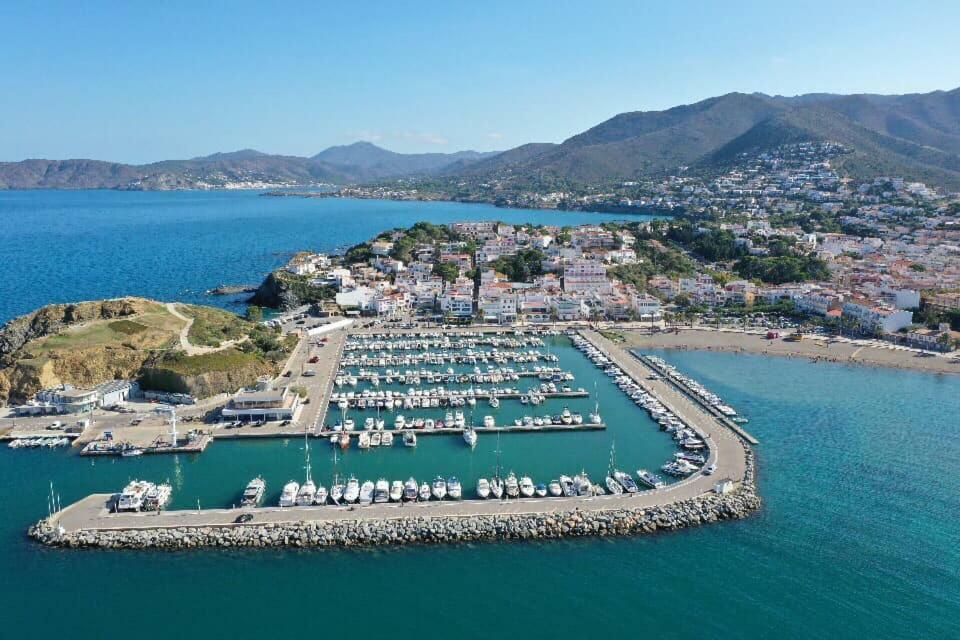 Port De Llanca , La Miranda Apartment Екстериор снимка