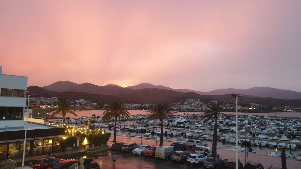 Port De Llanca , La Miranda Apartment Екстериор снимка