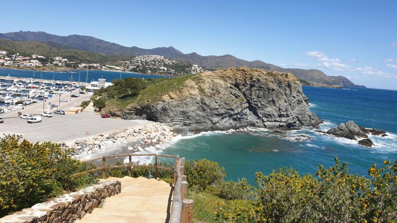 Port De Llanca , La Miranda Apartment Екстериор снимка