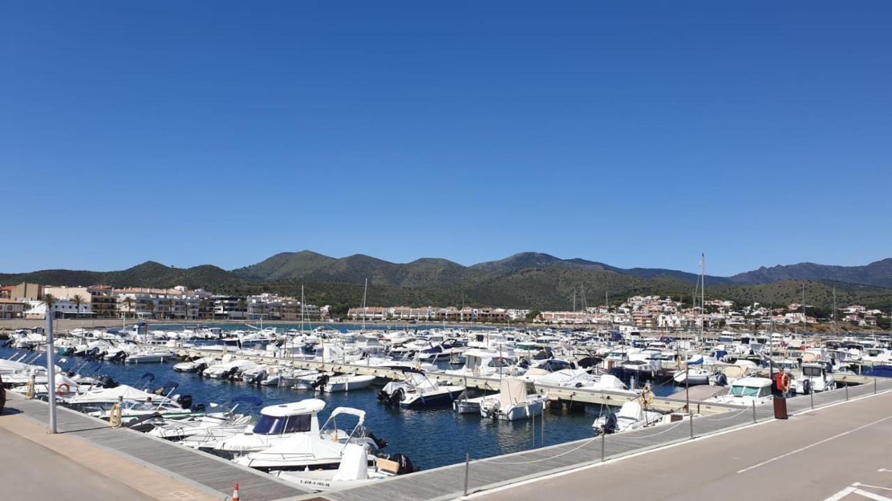 Port De Llanca , La Miranda Apartment Екстериор снимка